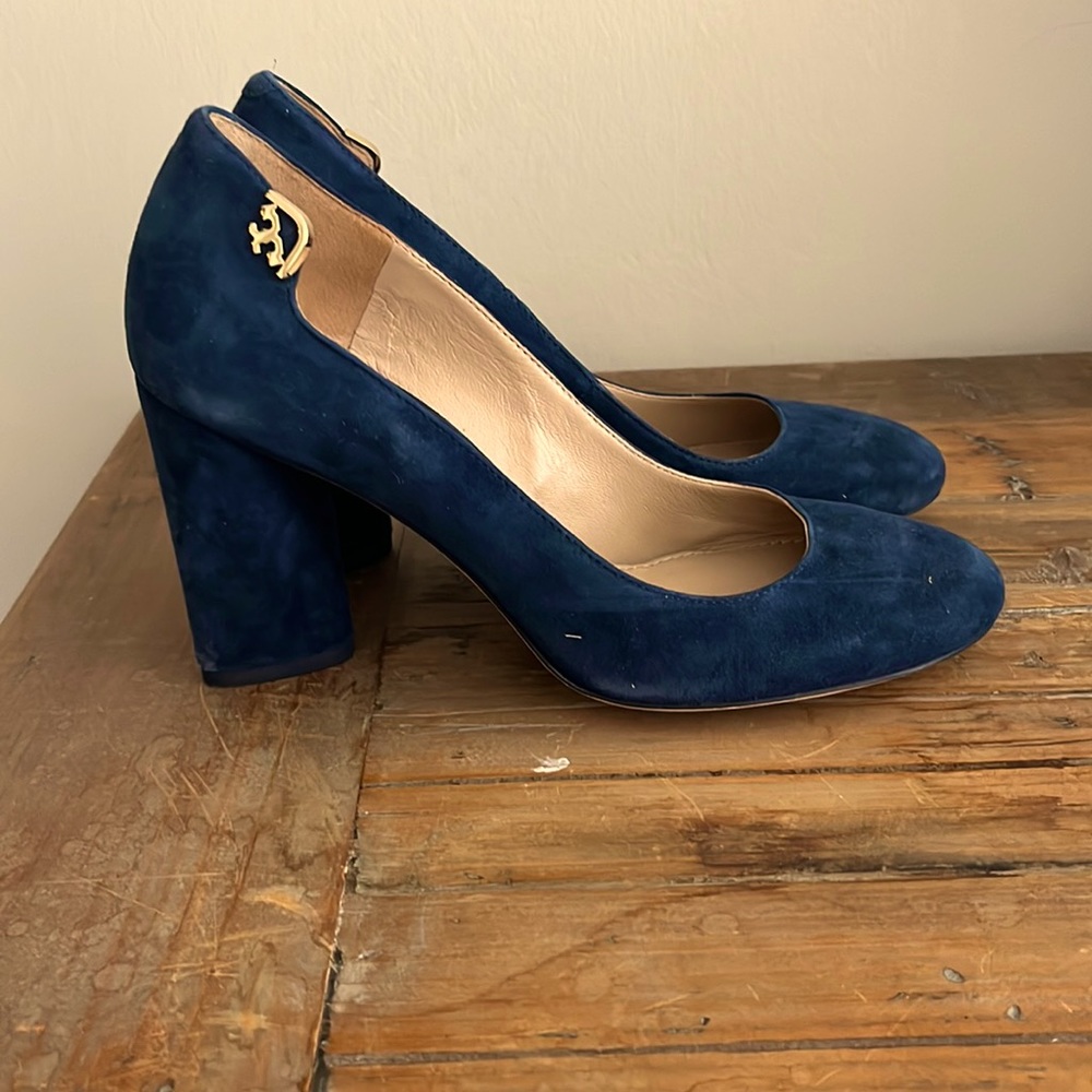 Tory Burch Suede Pumps